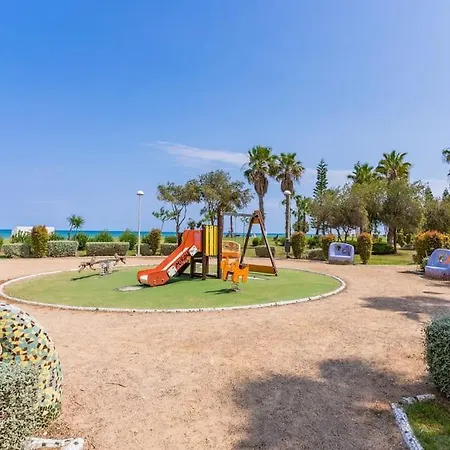 Apartment Oropesa Coastal Gem, Pool & Sea View